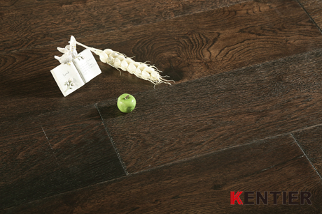 K1516-White Oak kok体育全站下载 with Wire Brushed Treatment