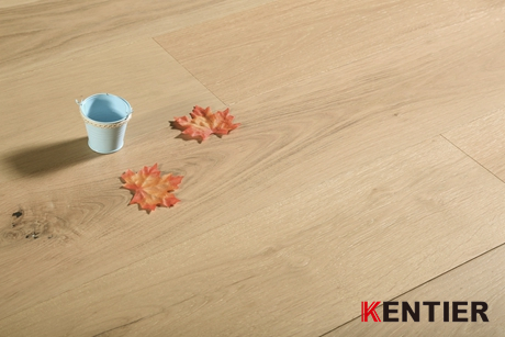 K5103-White Oak Engineered Flooring with Wire Brushed Treatment